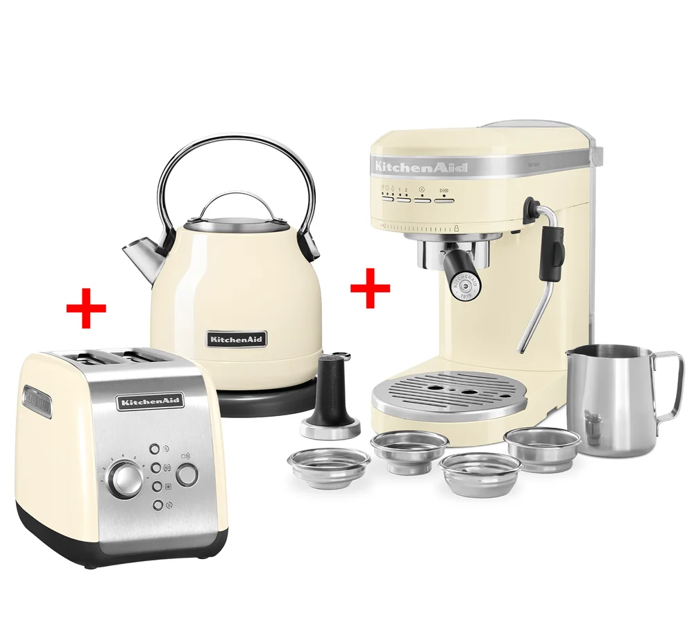 Výhodný set kávovar, toustovač, rychlovarná konvice, mandlová