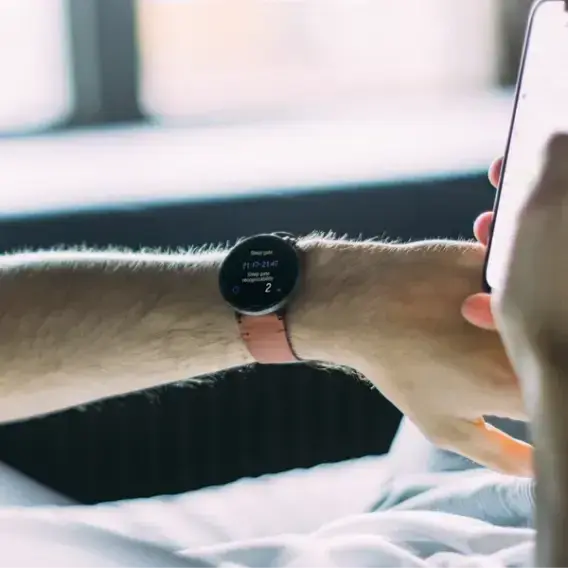 Fitness a wellness hodinky Ignite 3 Titanium, kožený + silikonový řemínek, velikost S-L