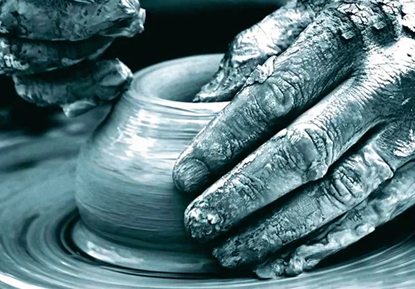 EH-šablona_modra_ruka