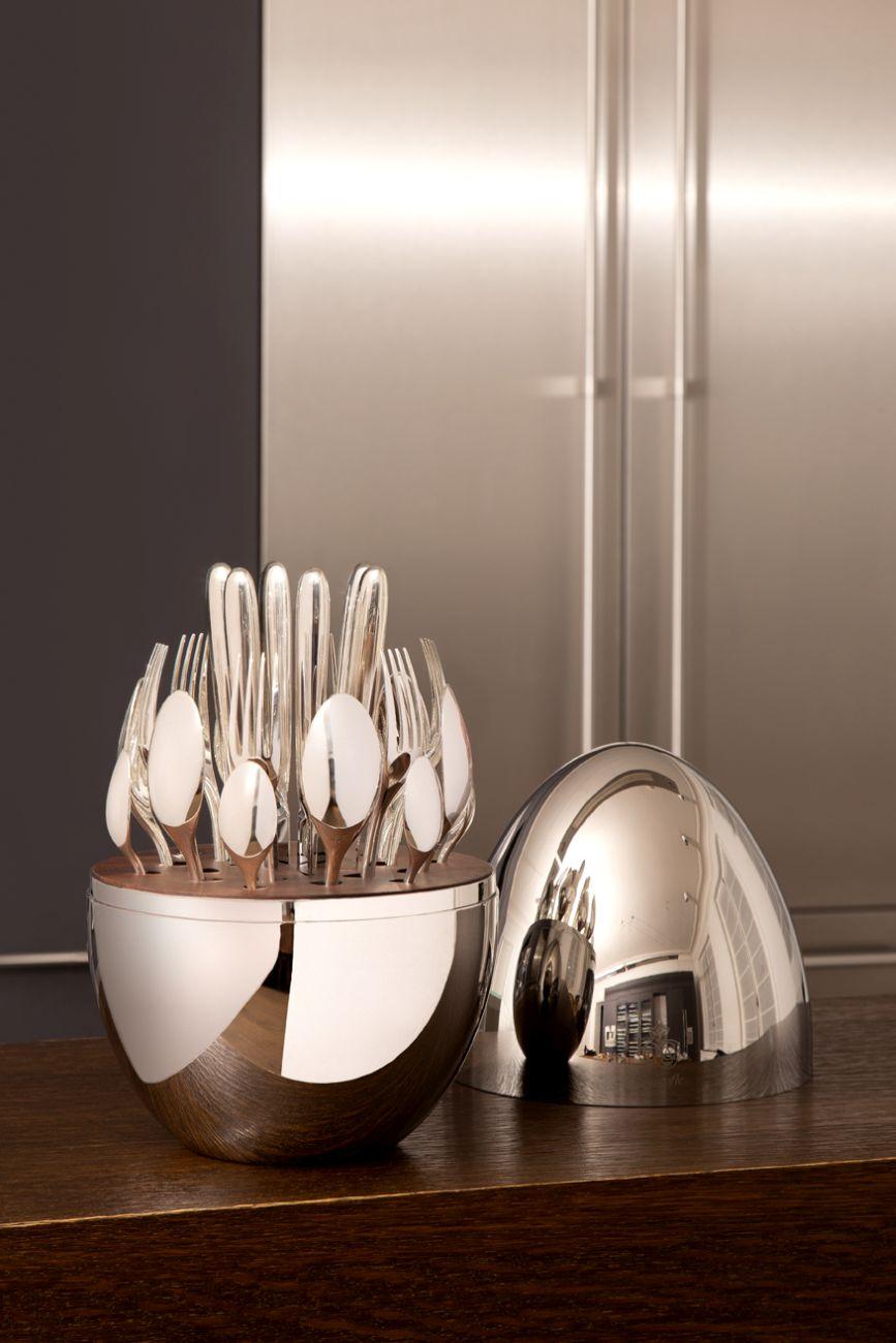 Sada postříbřených příborů Mood. 24 ks