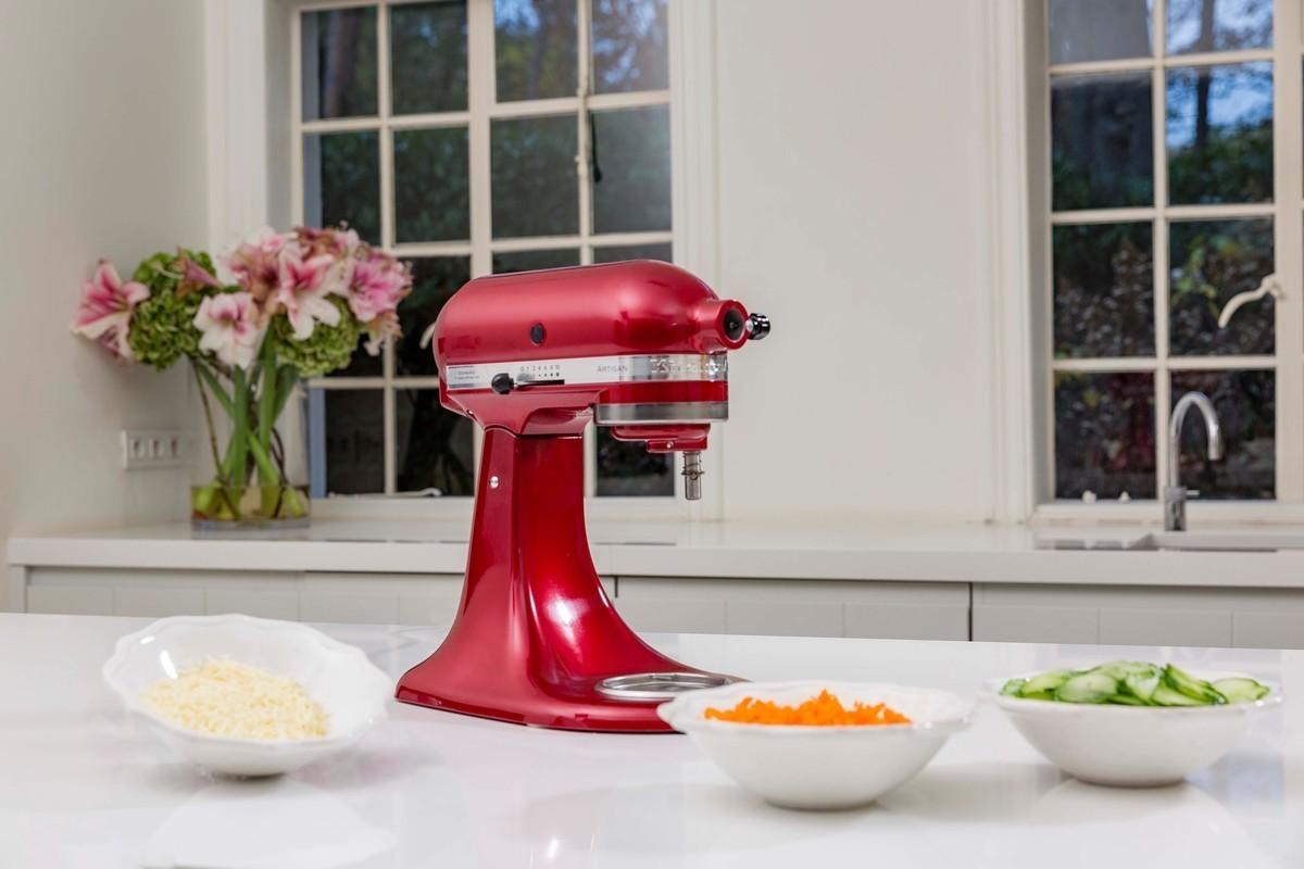 KitchenAid Artisan Robot 125 s krouhačem na zeleninu (5KSM125EER+5KSMVSA)  (EOL)