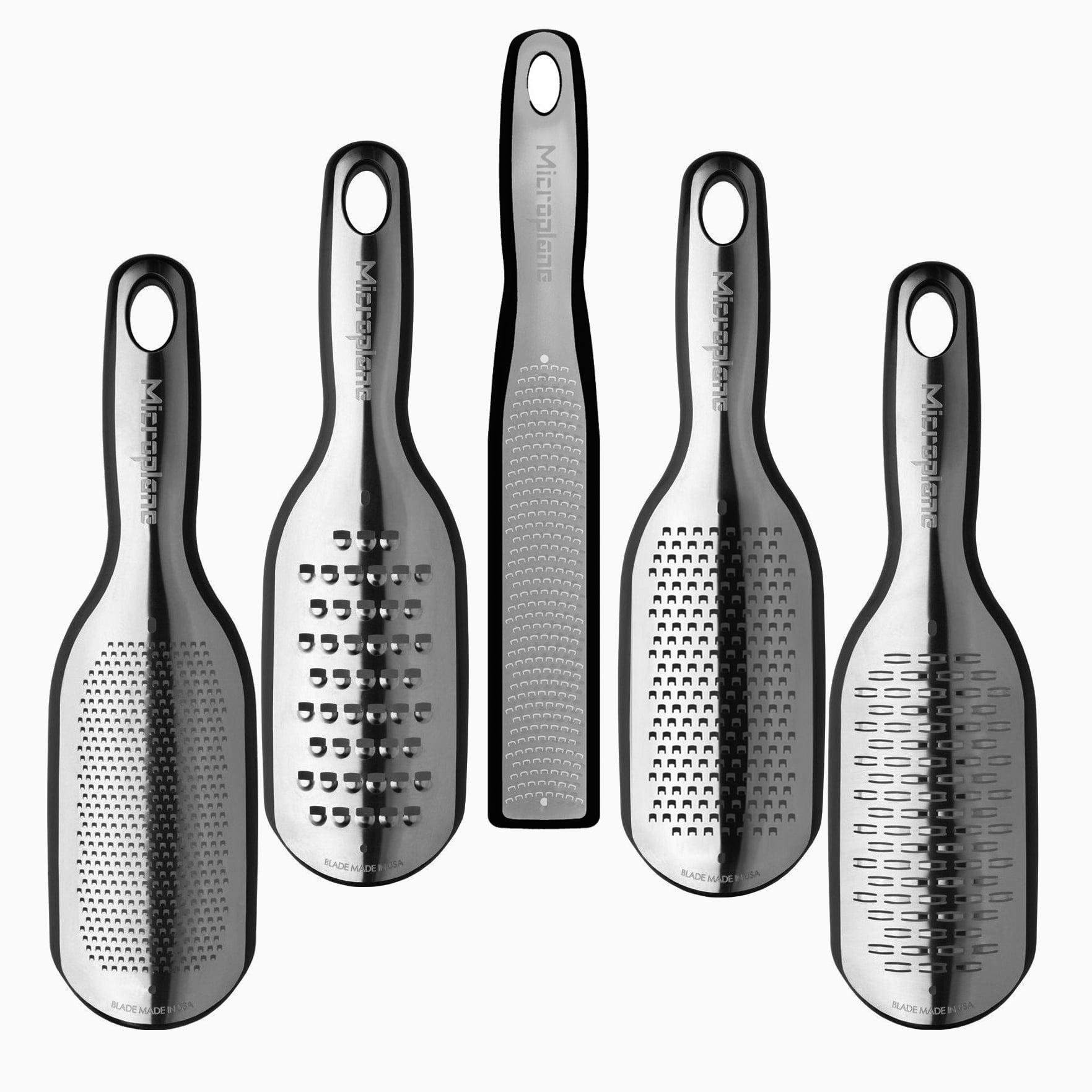 Microplane Elite struhadlo středně hrubé, tvarovaná  pogumovaná rukojeť černá (EOL)