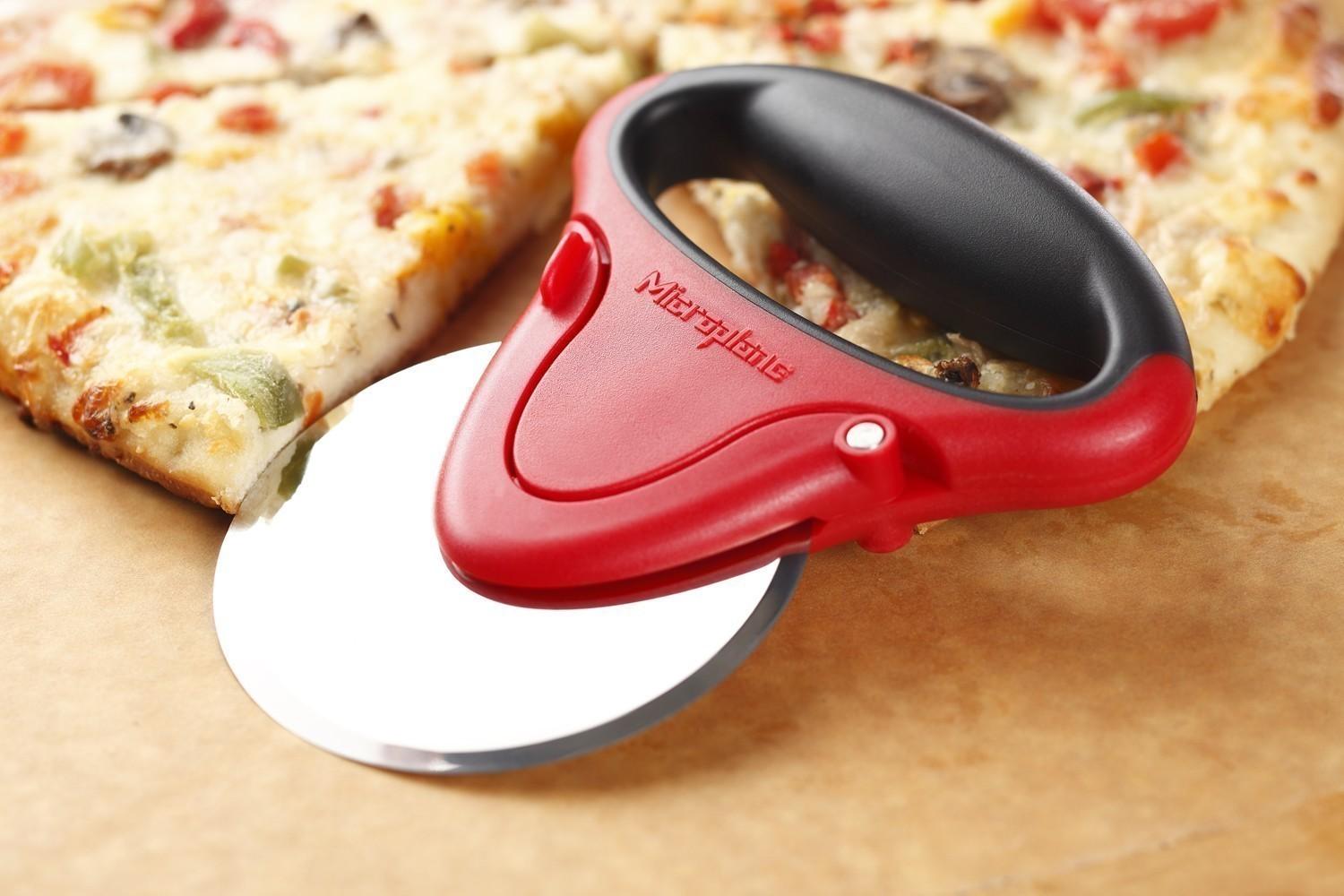 Microplane Kráječ na pizzu červený (EOL)