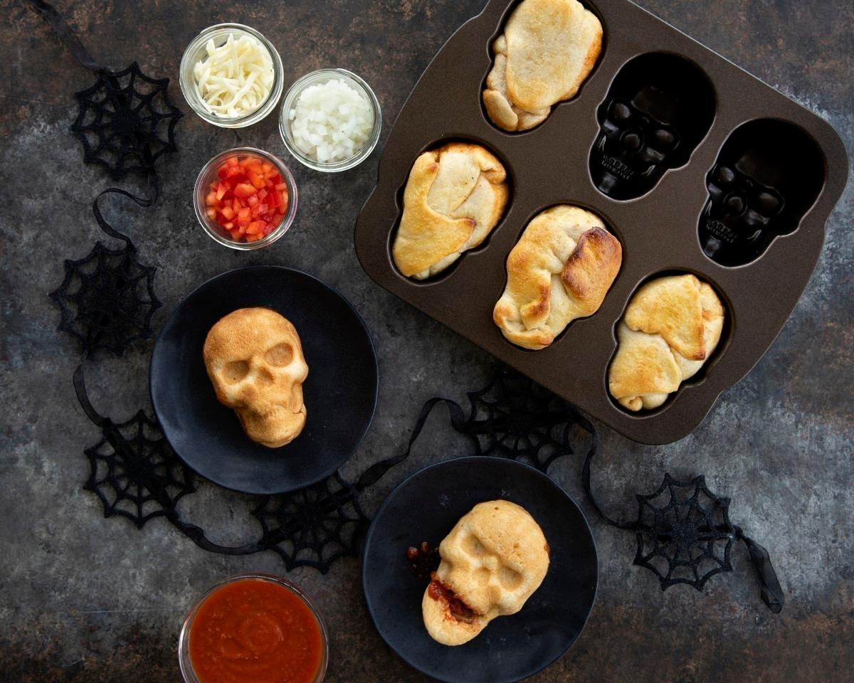 NW Forma na mini bábovky Lebky 6ks 5cup tmavá měď 