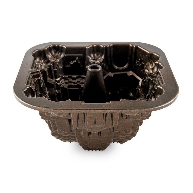 NW Forma Strašidelný zámek 3D - 10 cup tm. měděná (EOL)