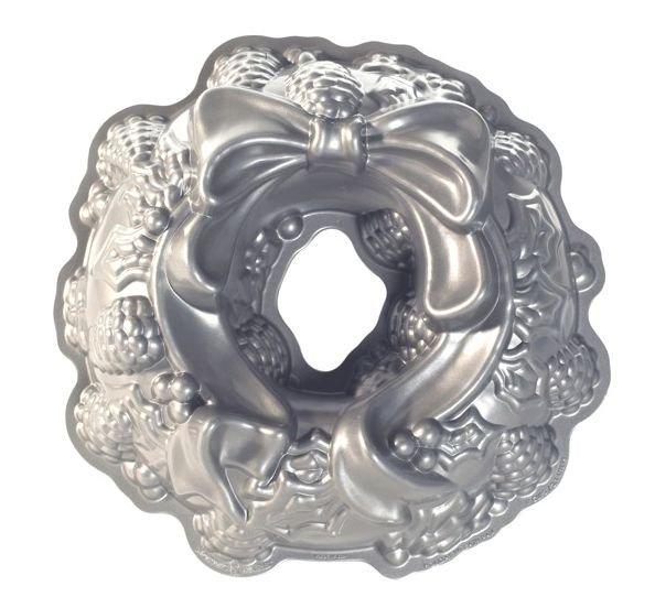 NW Sváteční věnec 9cup stříbrná