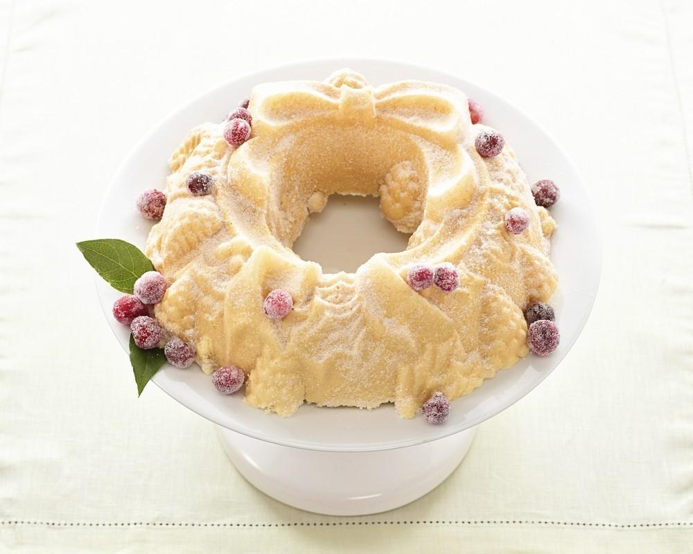 NW Sváteční věnec 9cup stříbrná