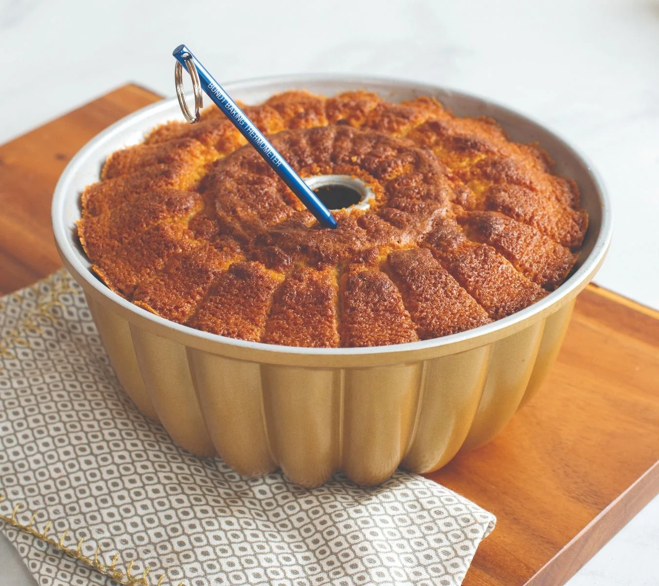 02500_cake_thermometerNW