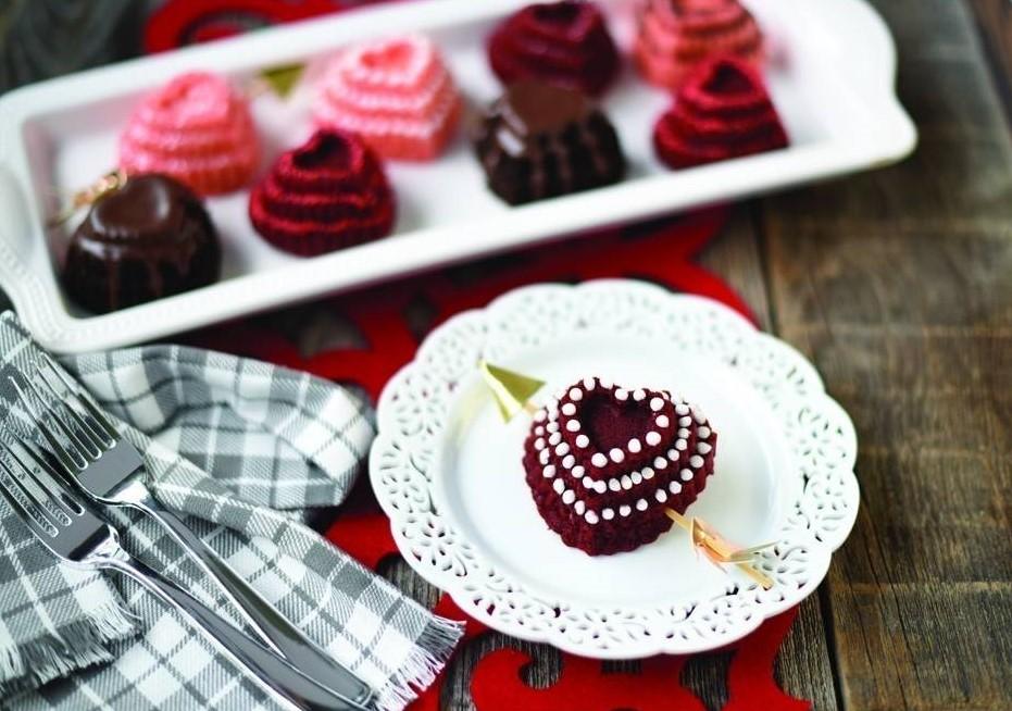 NW Vrstvené srdíčko plát se 6 formičkam karamelová