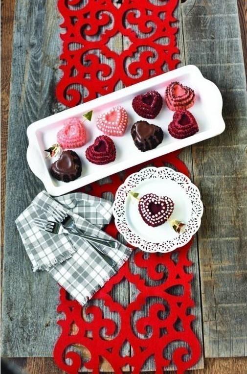 NW Vrstvené srdíčko plát se 6 formičkam karamelová