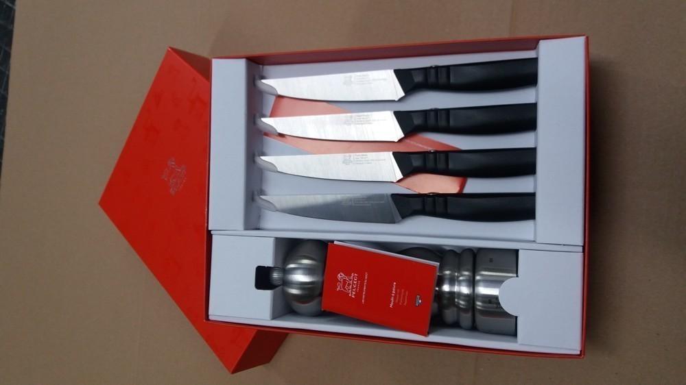 PEUGEOT Dárkový set Paris Chef 18 mlýnek na pepř a 4 nože Paris Bistro steak (EOL)