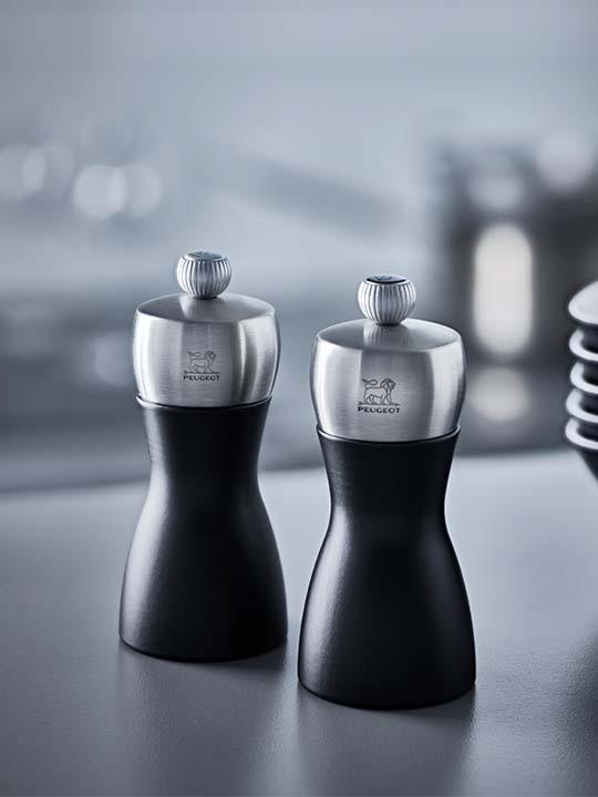 PEUGEOT FIDJI mlýnek na pepř 12 cm matný černý/nerez (EOL)