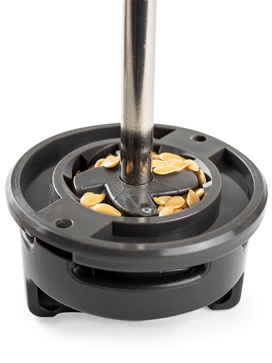 Mlýnek na lněné semínko Isen, 13 cm + nerezová lžička a kartáček