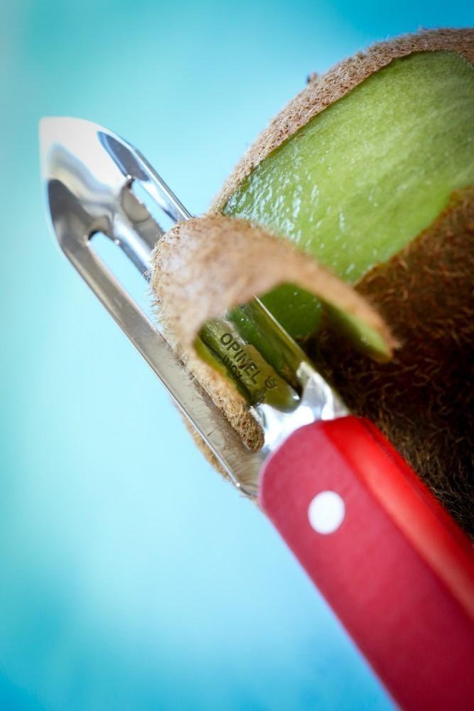 škrabka na rajčata a kiwi