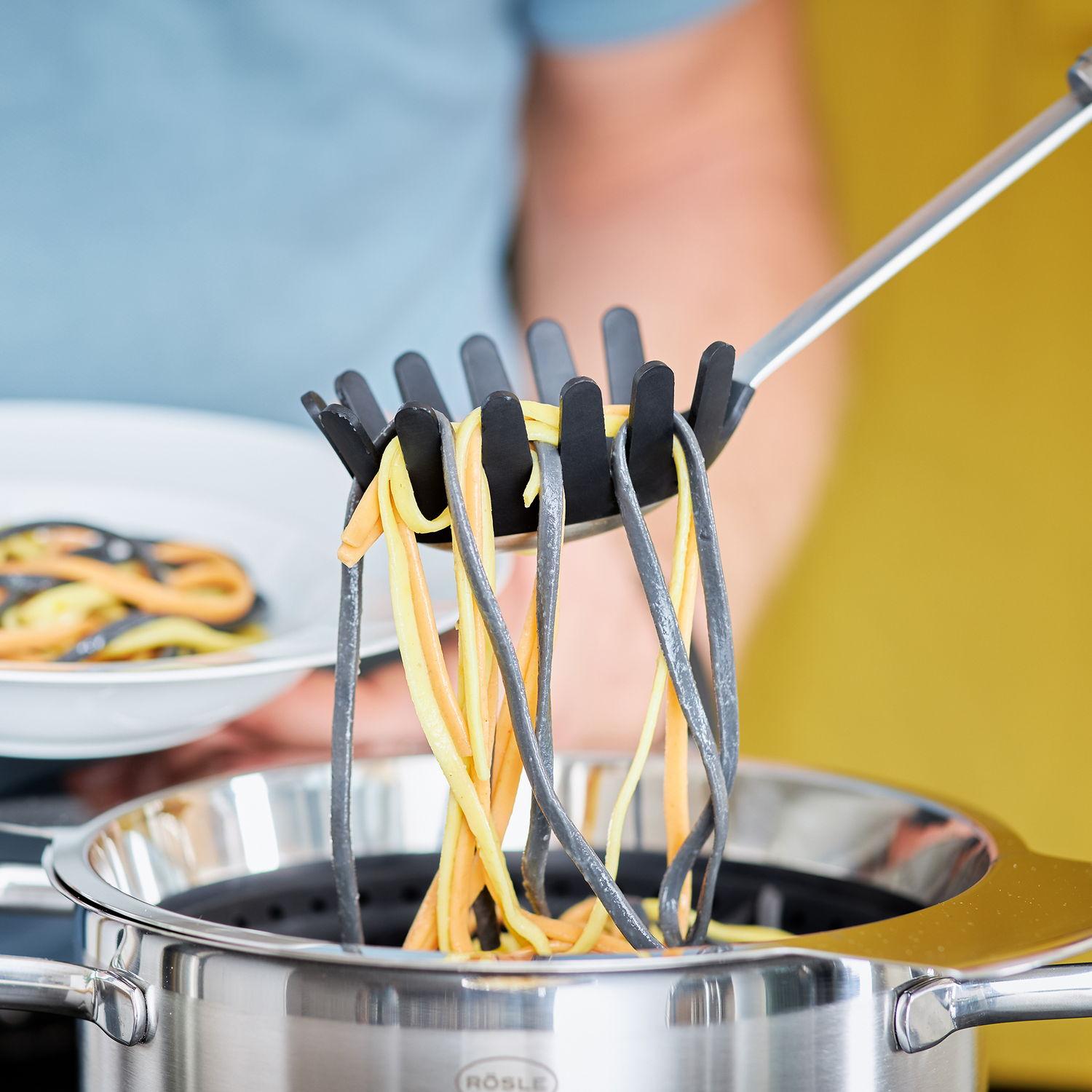 Rösle naběračka na špagety nerez/silikon