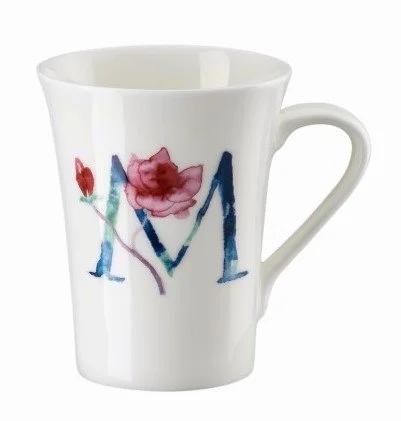 Hrnek v dárkovém balení Květinová abeceda, písmeno M, květina Magnolia, 400 ml