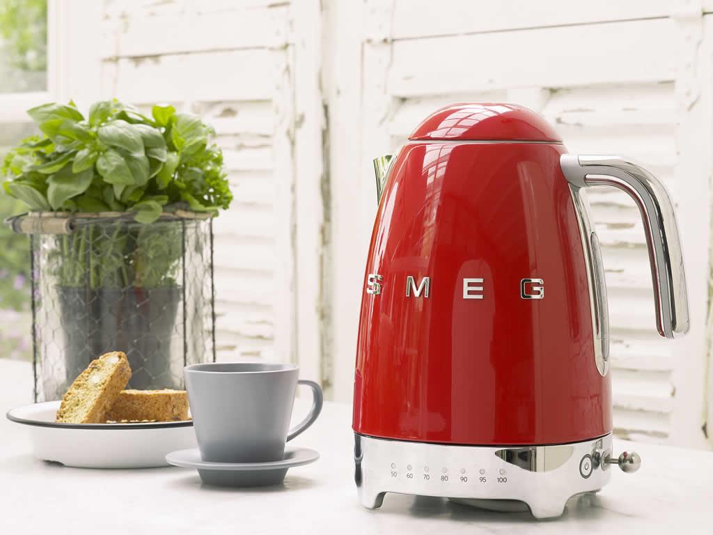 Rychlovarná konvice 50´s Retro Style, s regulací teploty, 1,7 l černá