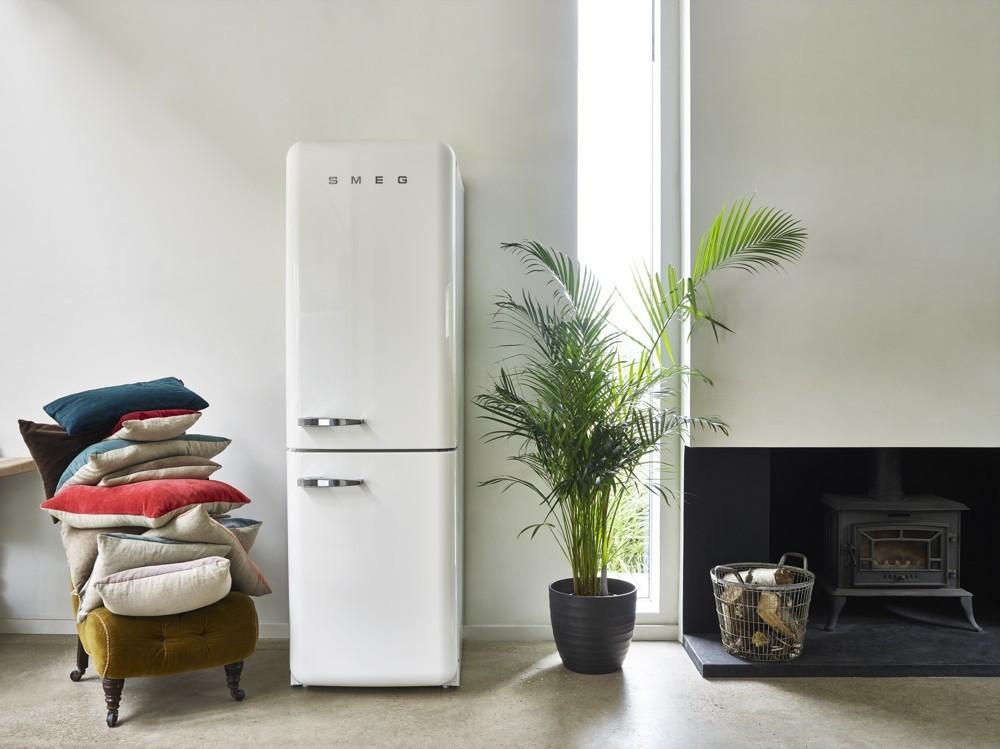 SMEG 50's RS kombinovaná lednice s mrazákem dole 234l/97l otv.levé 196x60 cm FAB32L 