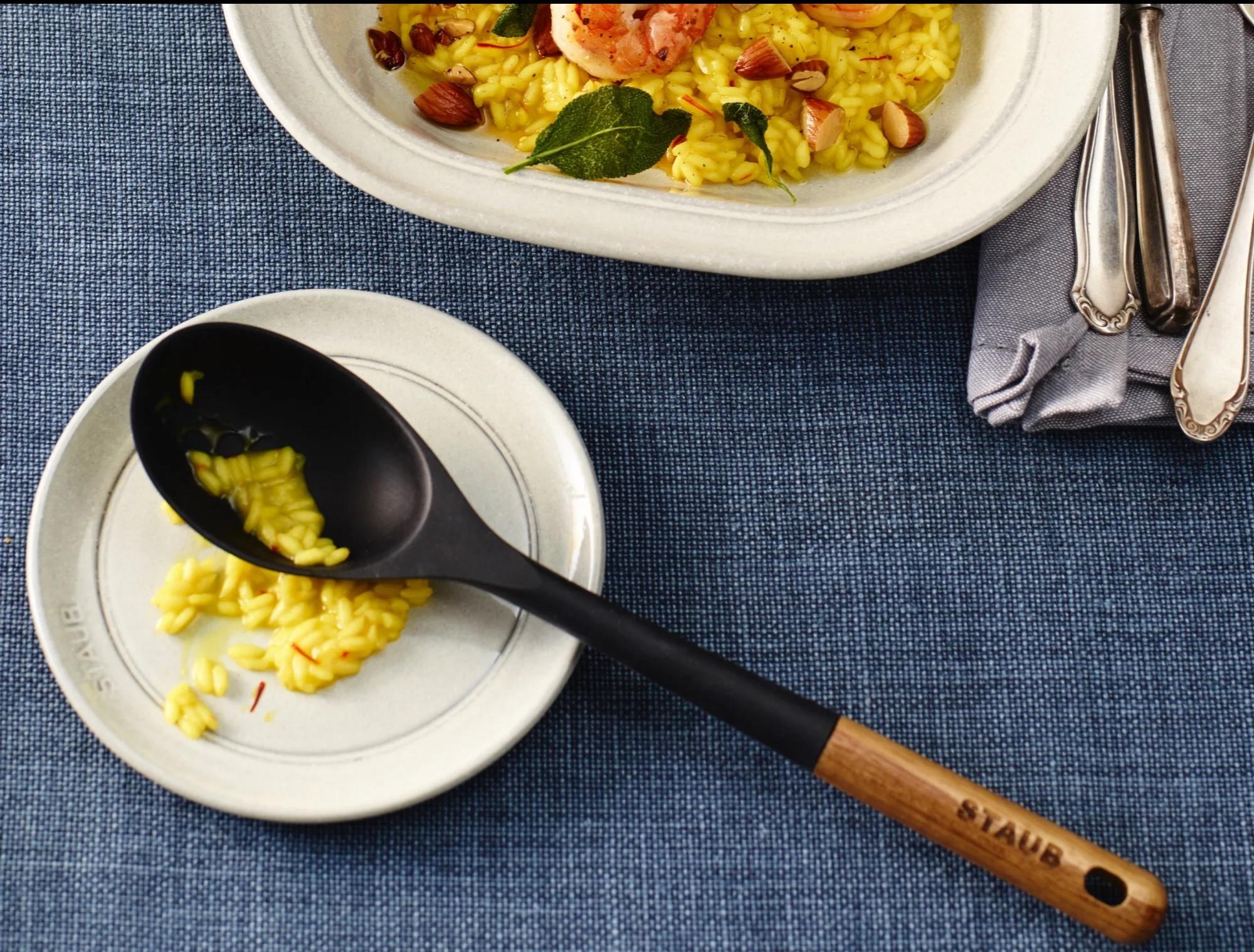 Staub lžíce servírovací 31 cm