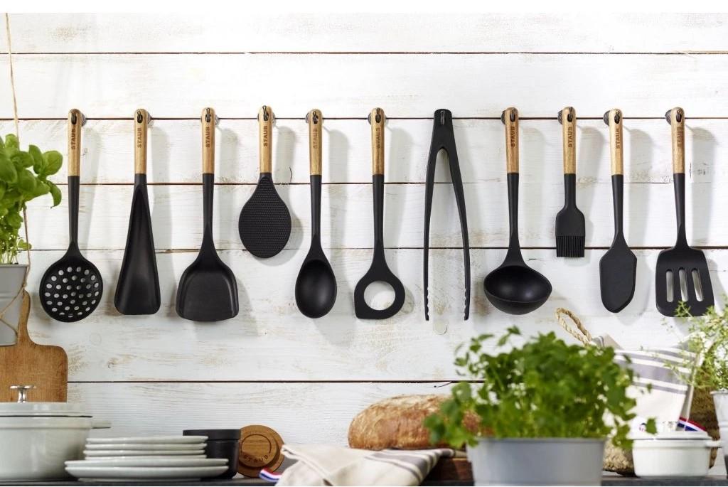 Staub stěrka na těsto 30 cm