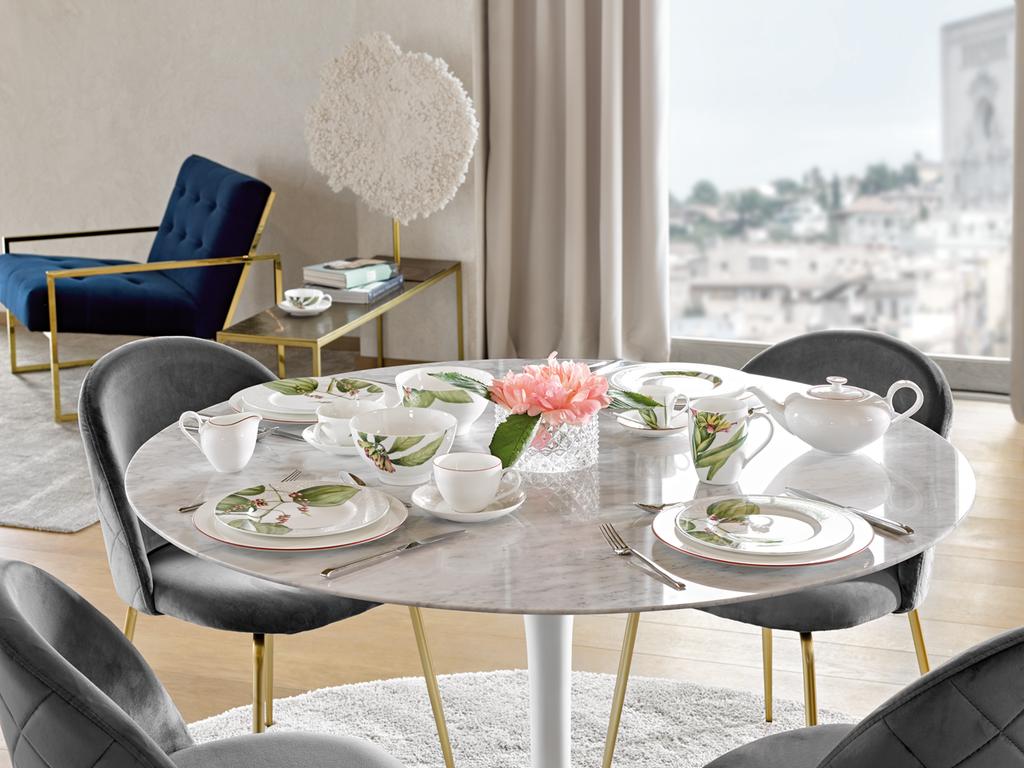 V&B Anmut Rosewood Oválný podnos 41cm (EOL)