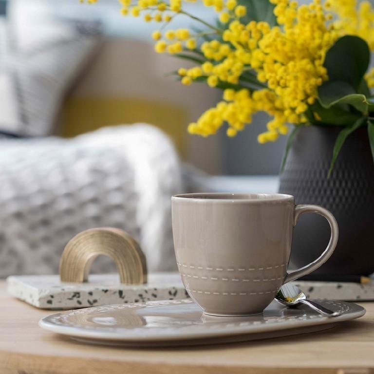 V&B it’s my moment Hrnek Almond straight (EOL)