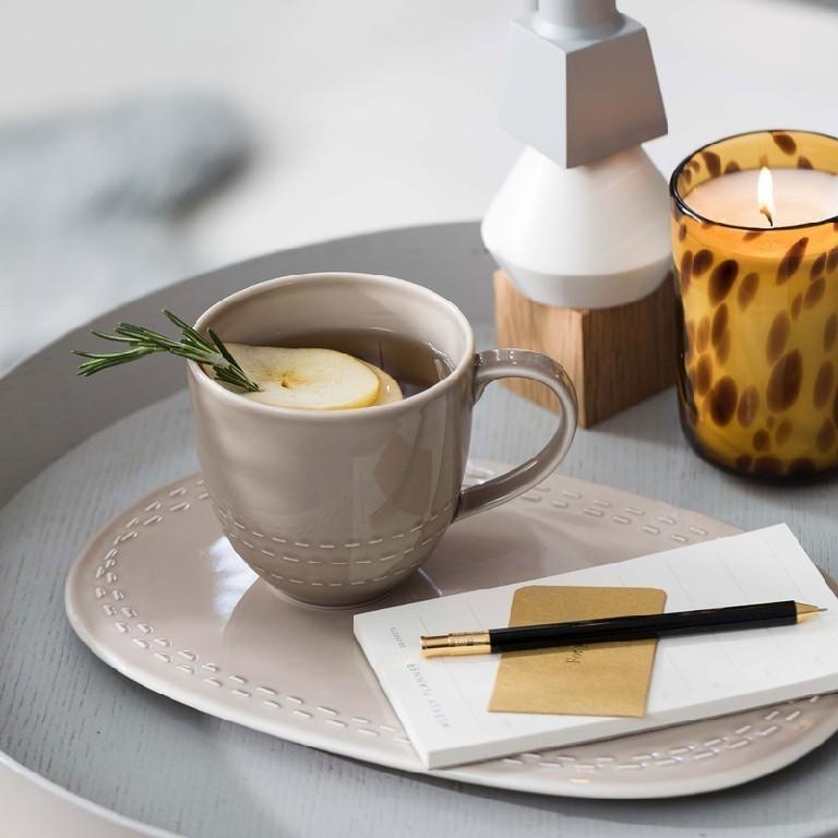 V&B it’s my moment Hrnek Almond straight (EOL)