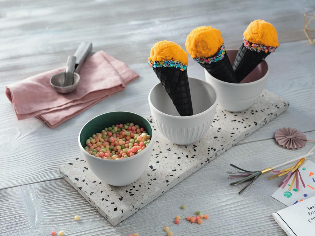 V&B it's my m.powd. Hrnek květy (EOL)