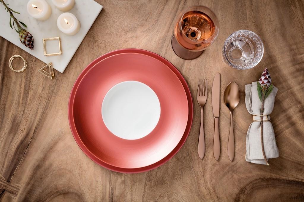 V&B Manufac. Glow Hluboký talíř (EOL)