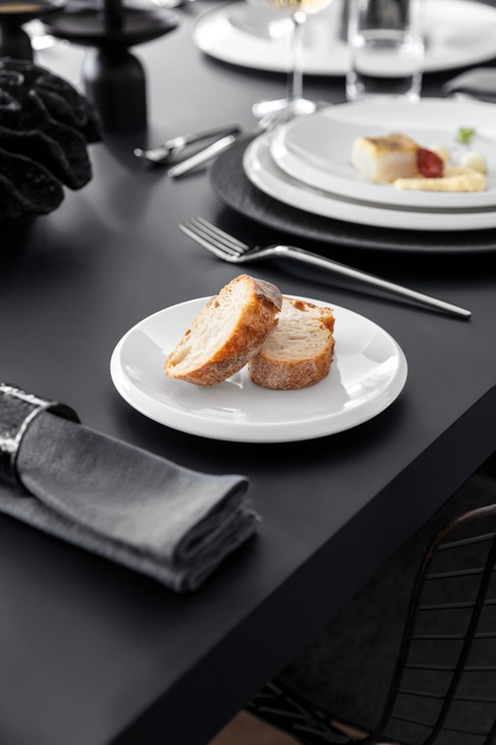 V&B NewMoon Pečivový talíř