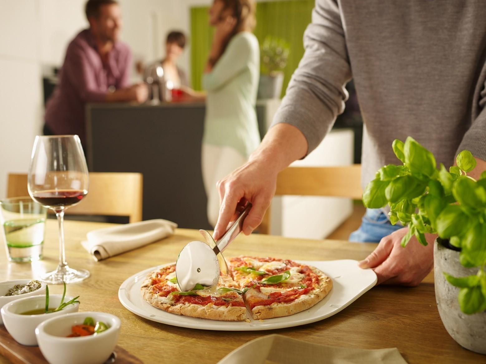 V&B Pizza Passion Pizza talíř 37x35 cm (EOL)