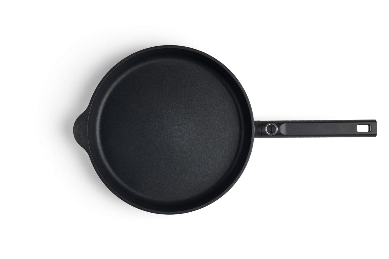 WOLL Logic XR IND pánev 28x5 cm pevná rukojet´ (EOL)