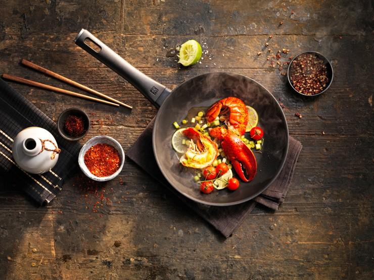 Nepřilnavá pánev Wok Madura Plus, Ø 30 cm