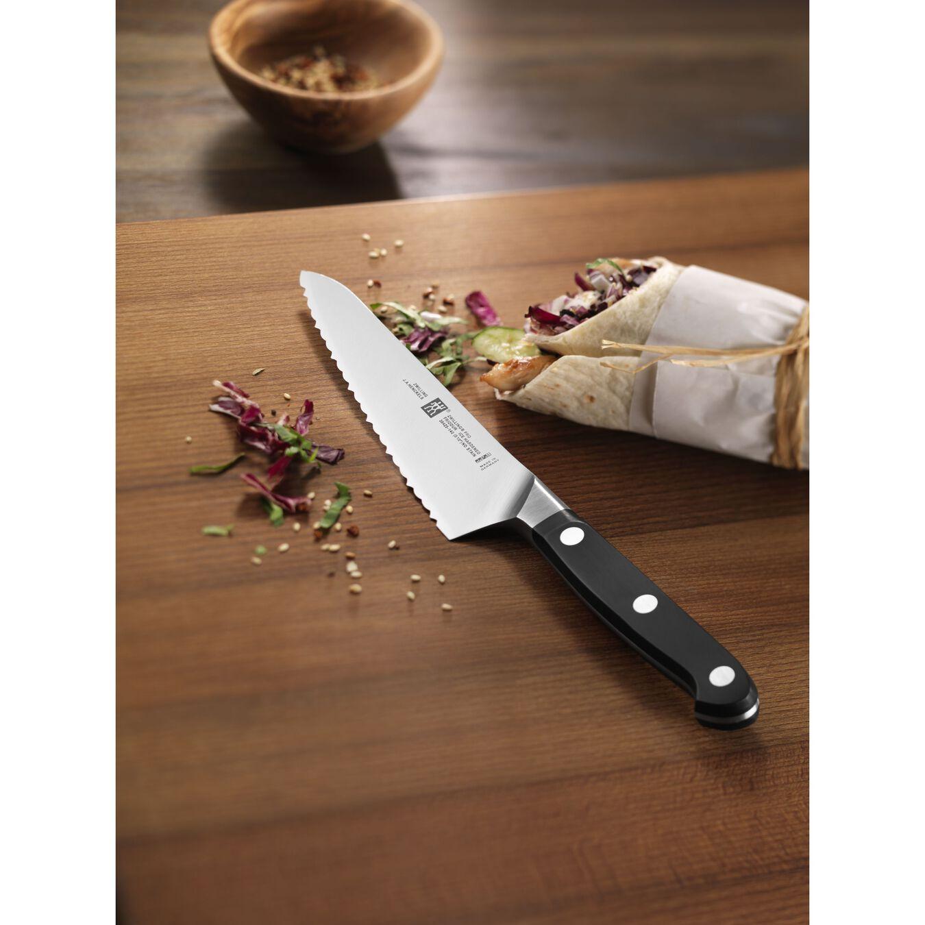 Zwilling Pro nůž kuchařský kompaktní s vroubky 14 cm