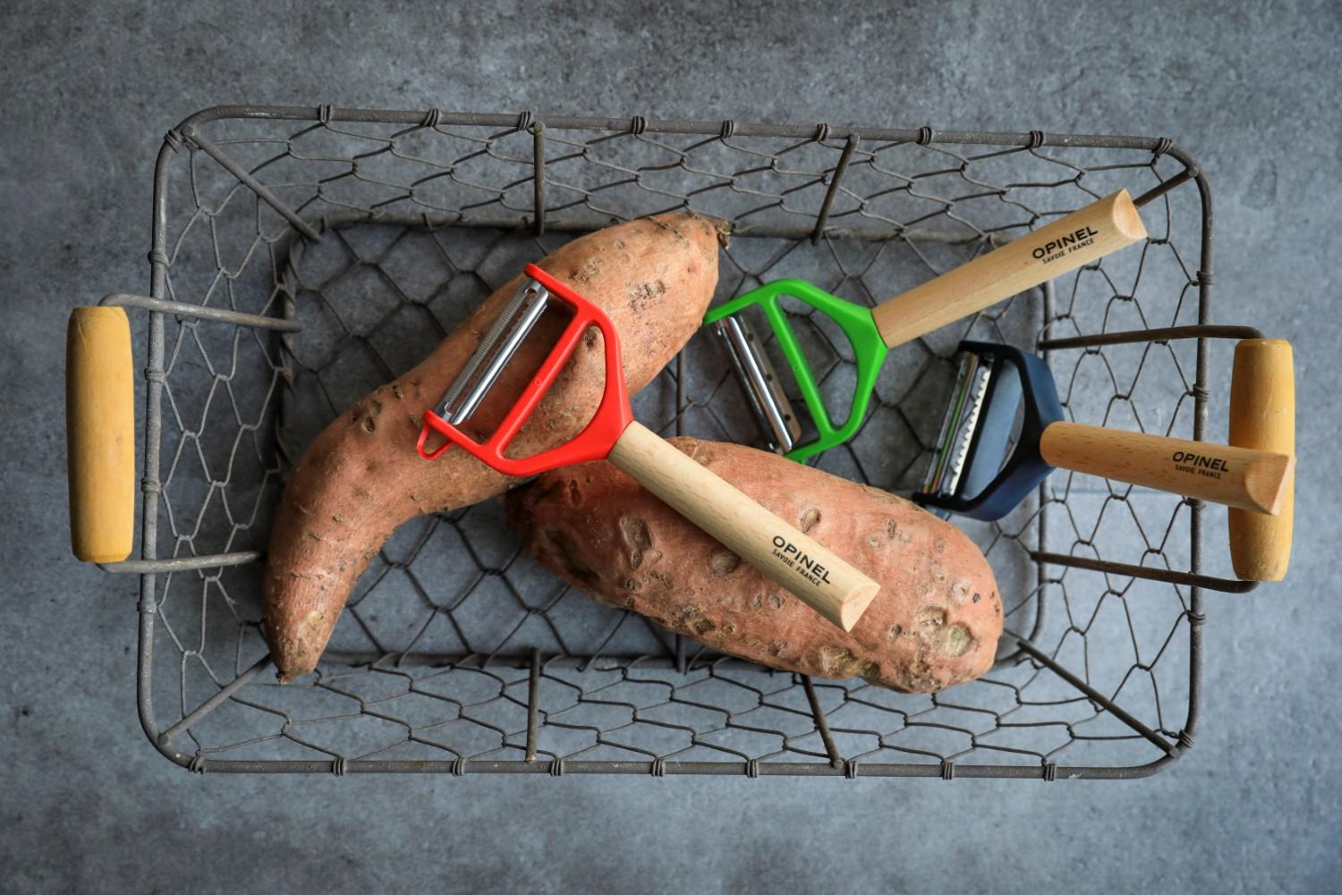 Dřevěná škrabka T-DUO zelená