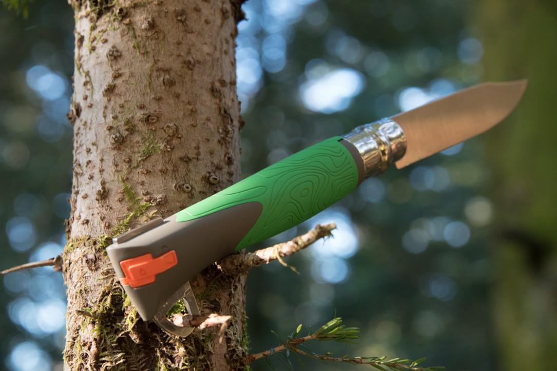 Zavírací nůž VRI N°12 Inox Explore s odstraňovačem klíšťat a pišťalkou, 10 cm, zelená 