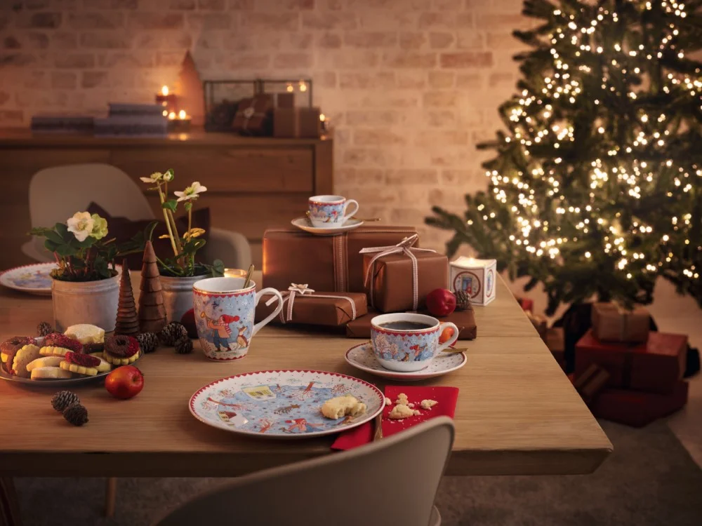 HR_Collector's_Items_Renata_Christmas_Eve_stolovani_01