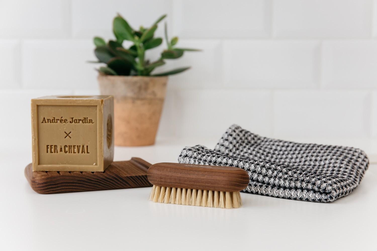 Andree Jardin koupelná sada mýdlo, miska, kartáč na nehty 13cm přírodní (EOL)