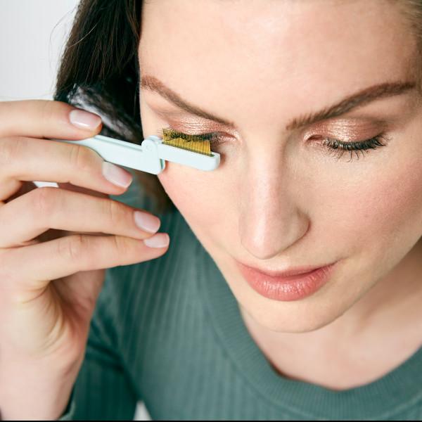 Zwilling BT TWINOX pohodlný hřeben na řasy s pozlacenými zuby (EOL)