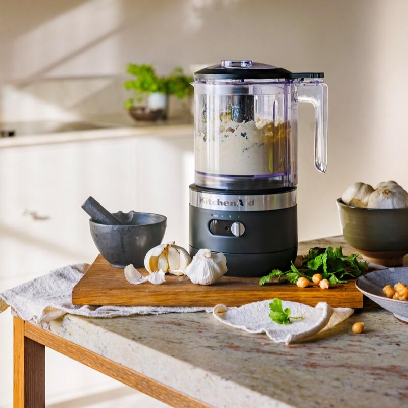 Bezdrátový sekáček 5KFCB519, 1,18l, královsky červená