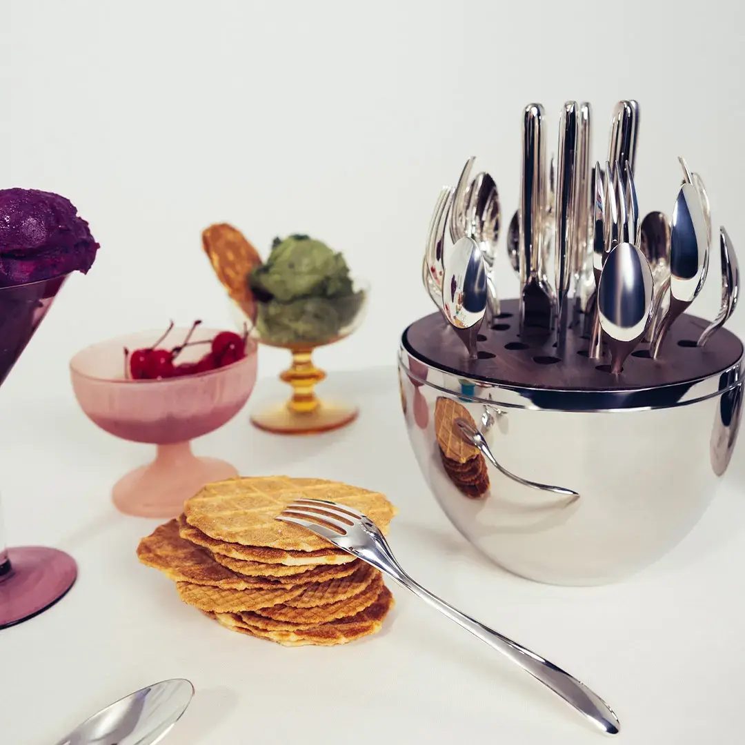 Sada postříbřených příborů Mood Easy. 24 ks