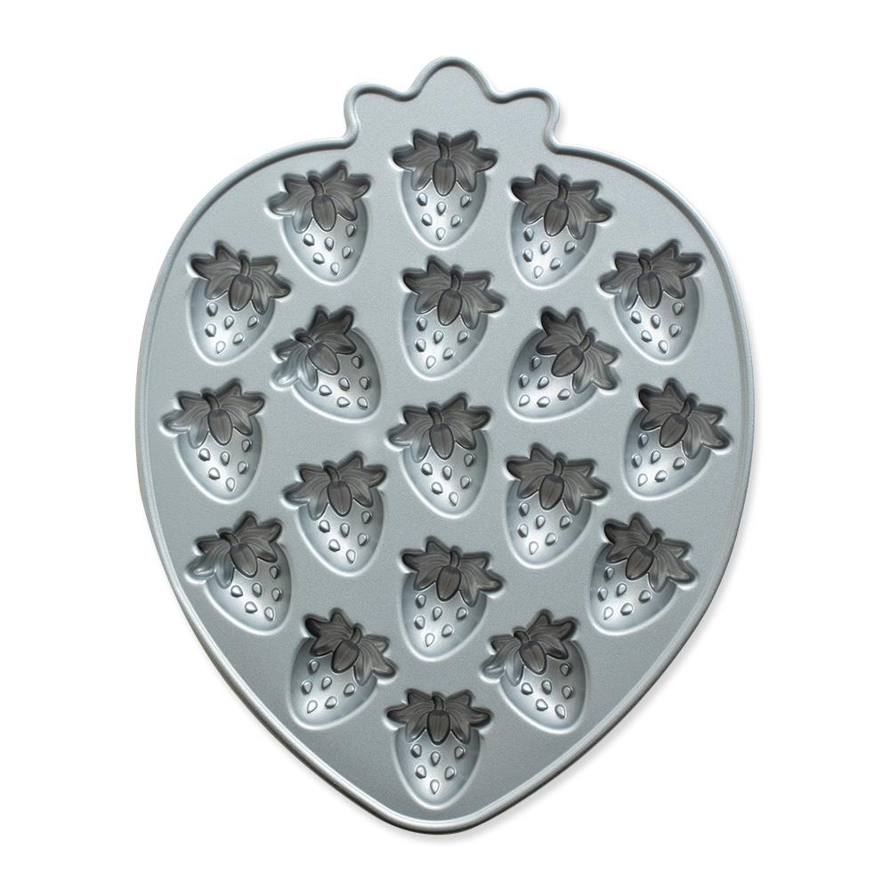 Forma Jahody, plát s 19 formičkami, 426 ml, karamelová