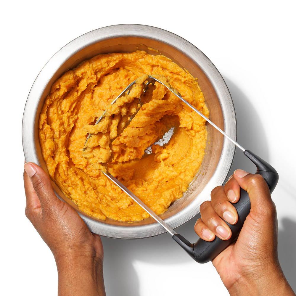 OXO Good Grips mačkadlo na brambory