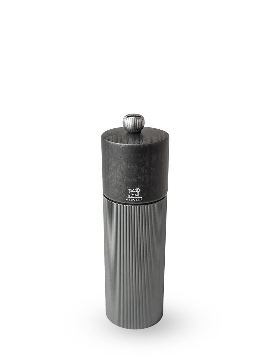 PEUGEOT Line mlýnek na pepř 18 cm aluminiový černá