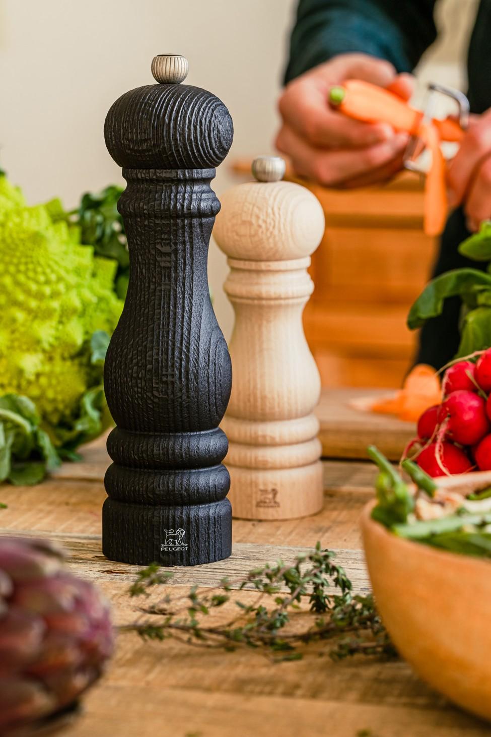 PEUGEOT Paris NATURE mlýnek na pepř  22 cm černá