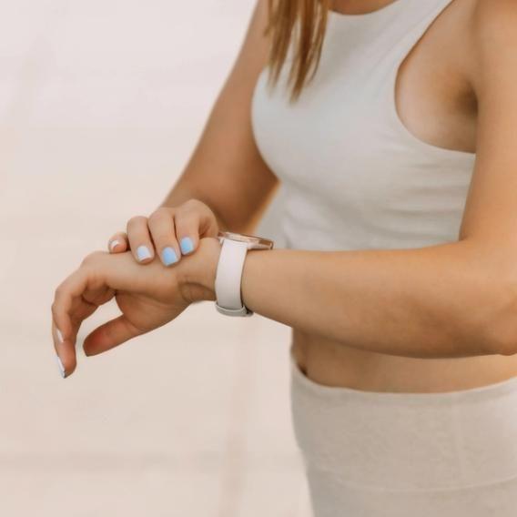 Fitness a wellness hodinky Ignite 3, velikost S-L, béžovo-zlatá