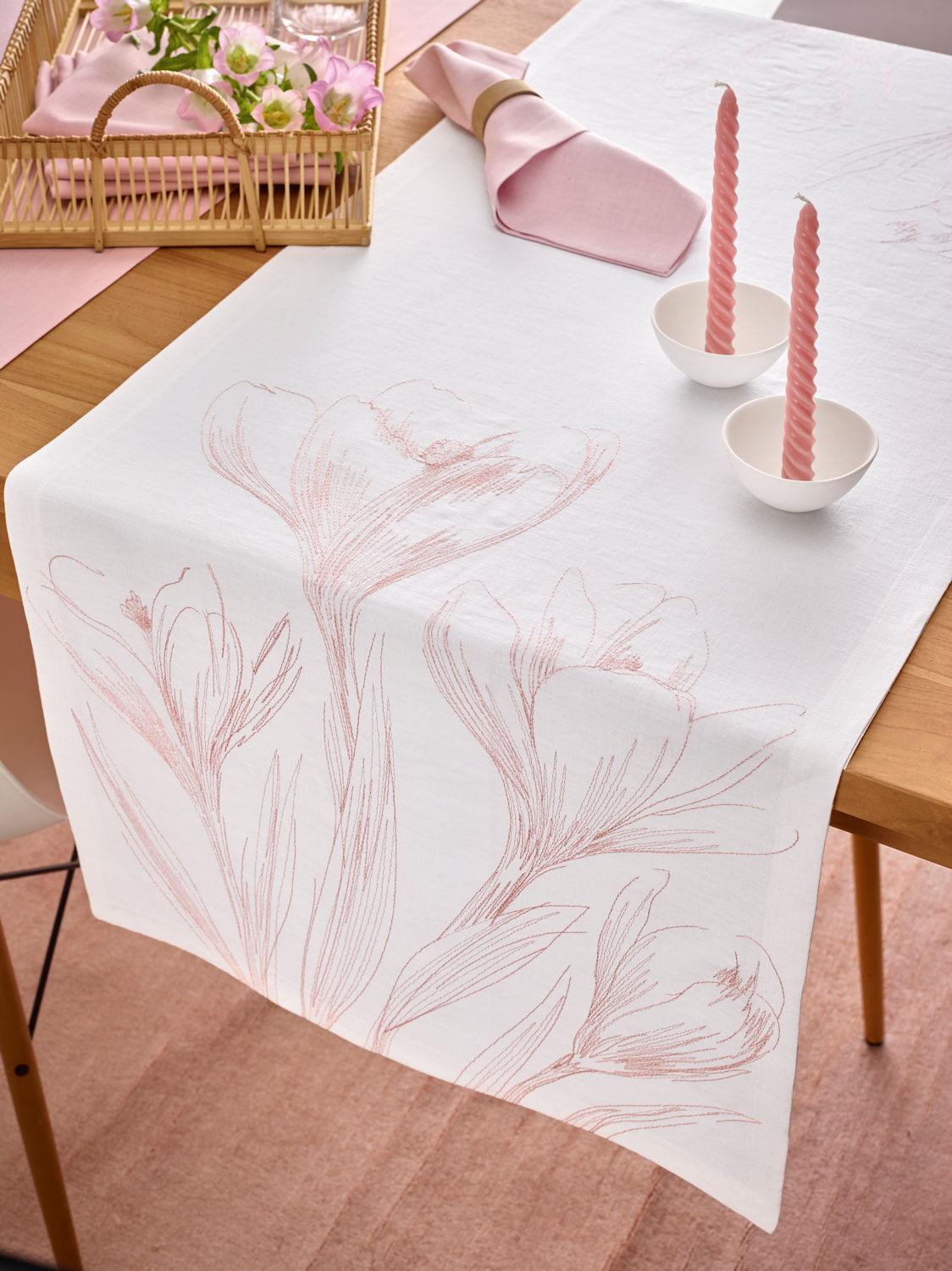 Lněný běhoun na stůl Crocus, 50 x 150 cm, white/peony