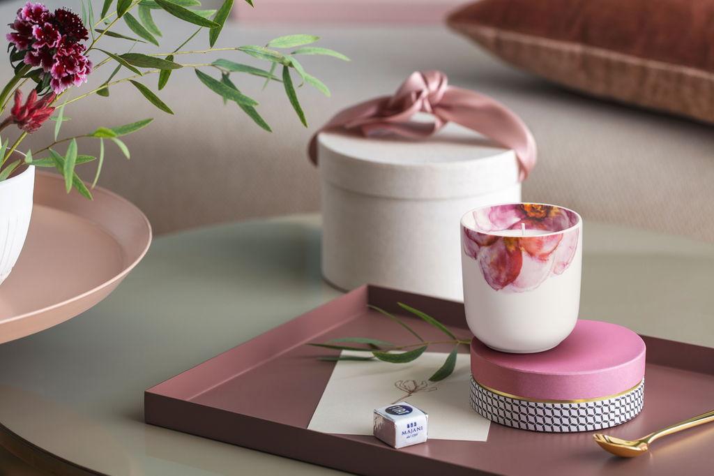 Vonná svíčka Rose Garden Home, s vůní Velvet Rose, 280 ml