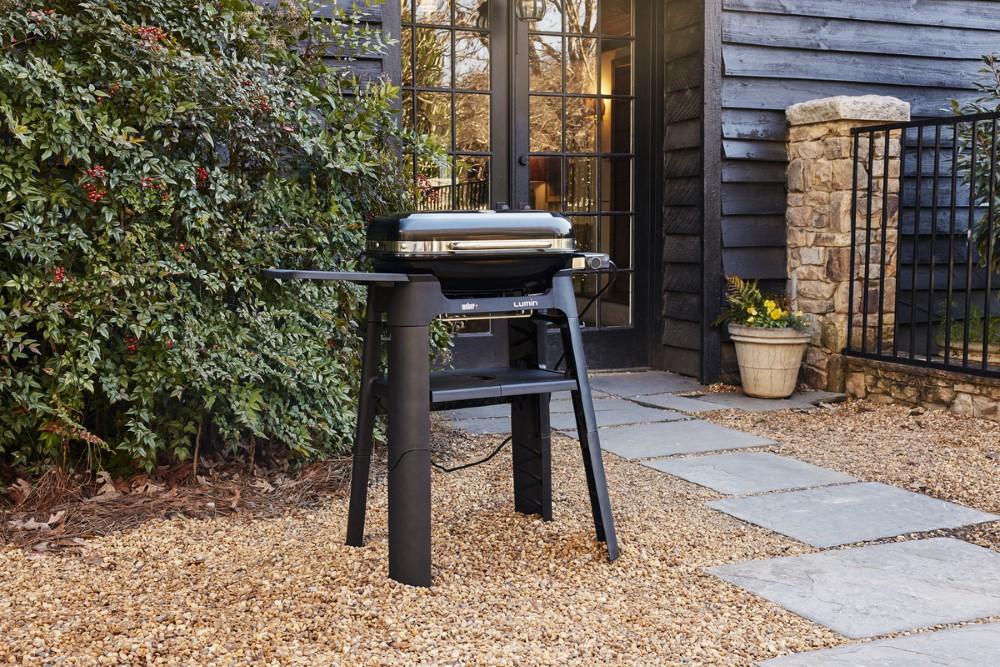 WEBER Lumin se stojanem, Black (EOL)