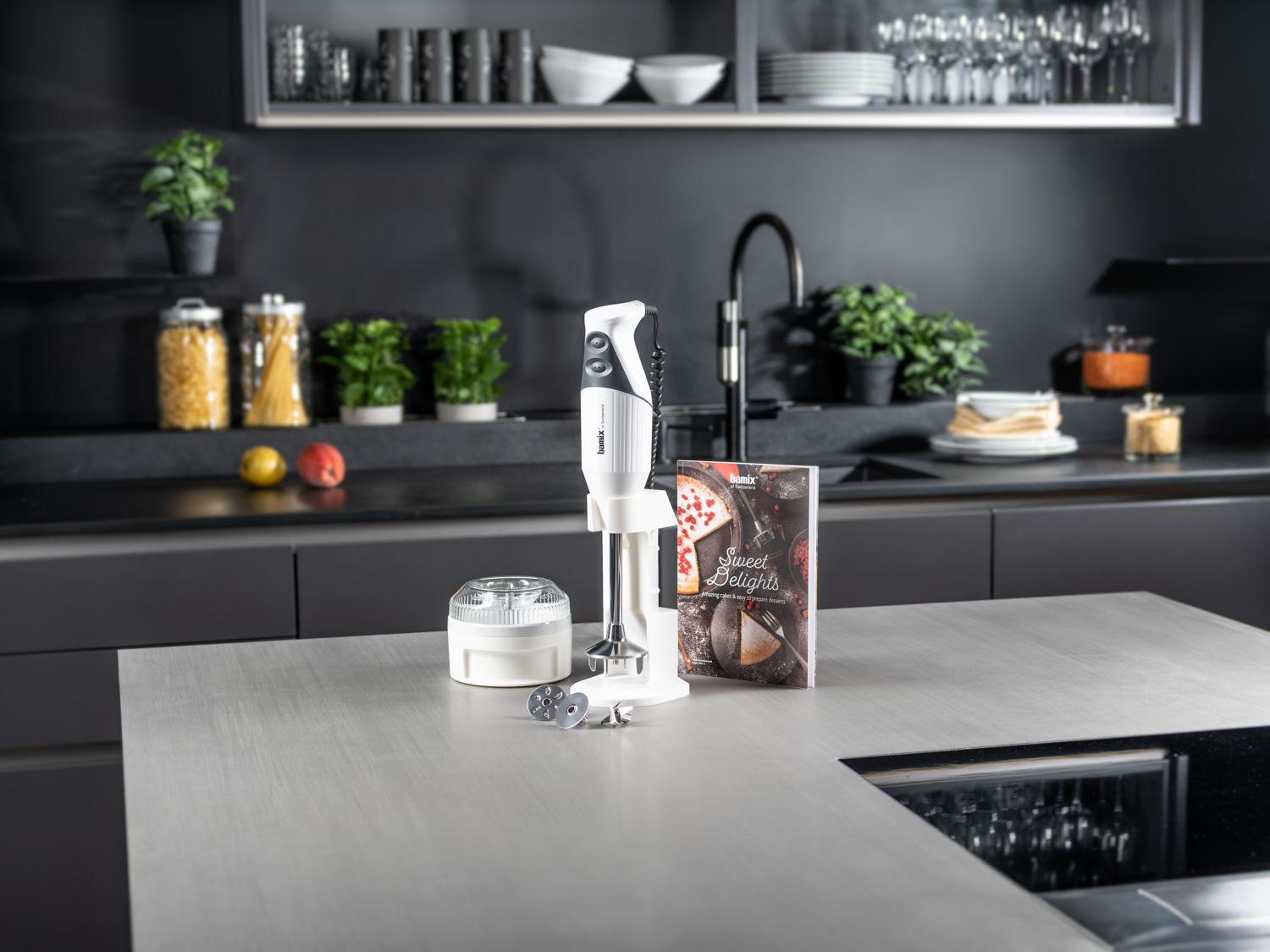 Tyčový mixér Sweet Delights 200 W, bílá